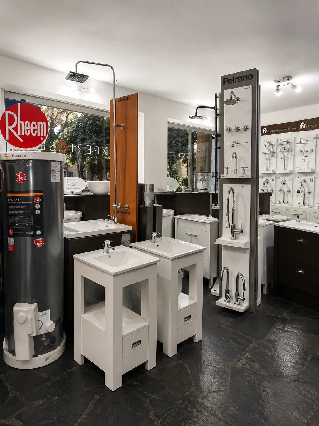 Exhibición de bachas, griferías y termotanque Rheem